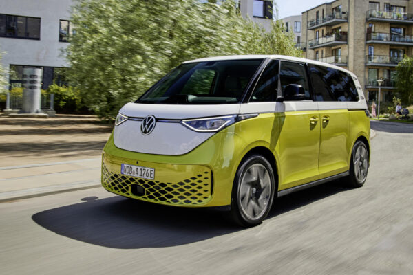 Viaggia in sicurezza: ecco le 10 migliori auto elettriche per famiglie